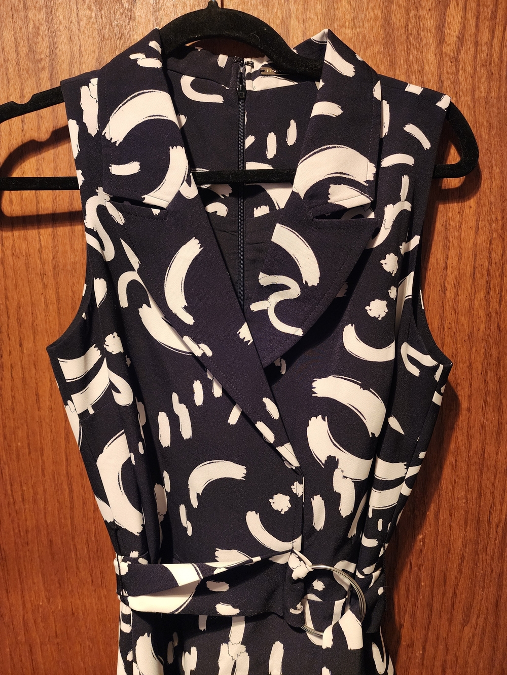 T Tahari Black and White Sleeveless Wrap-Style Dress